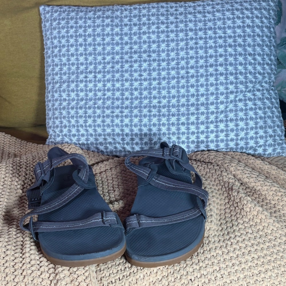 Chaco Men's Sport Sandals Gray Adjustable Straps Size 12